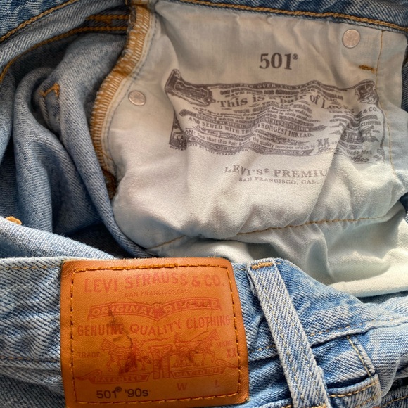 Levi's 501 ‘90s Lightweight Women’s Jeans, 27x32 - Picture 9 of 12